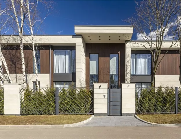 дом  в КП Никольская Слобода, 9 км от МКАД