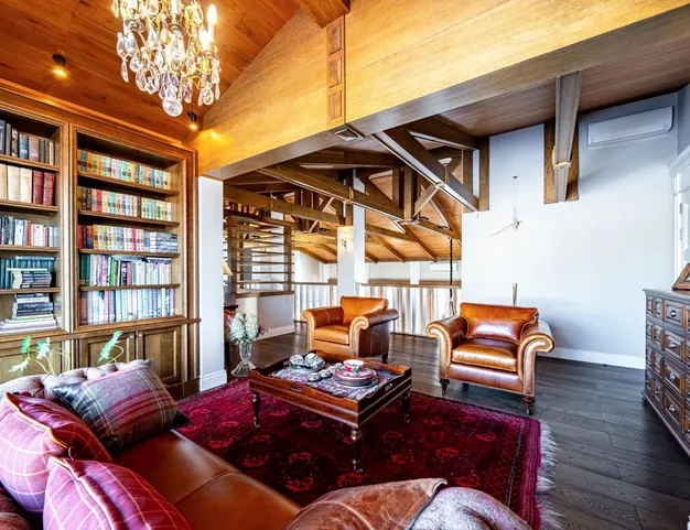 дом  в КП Никольская Слобода, 9 км от МКАД