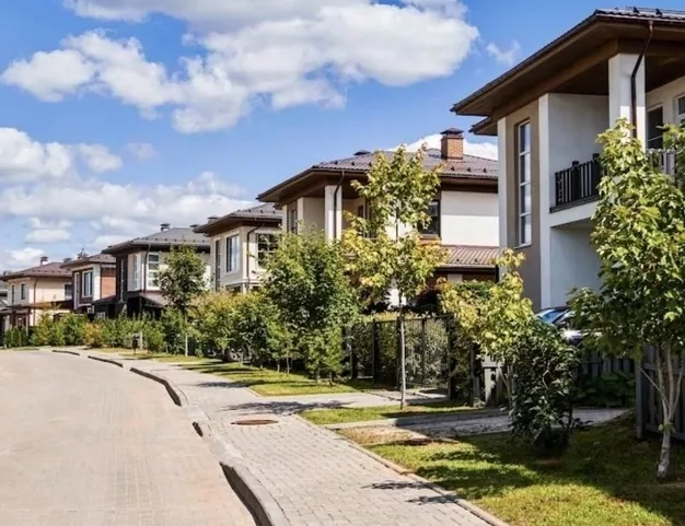 участок  в КП Павловы Озера, 14 км от МКАД