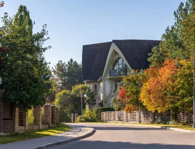 участок  в КП Никольская Слобода, 9 км от МКАД