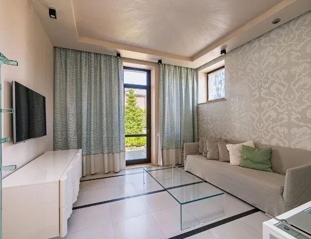 дом  в КП Опушкино, 40 км от МКАД