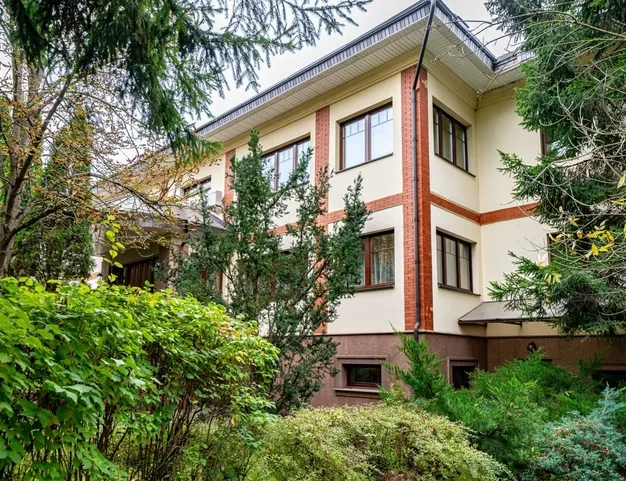 дом  в КП Раздоры, 5 км от МКАД