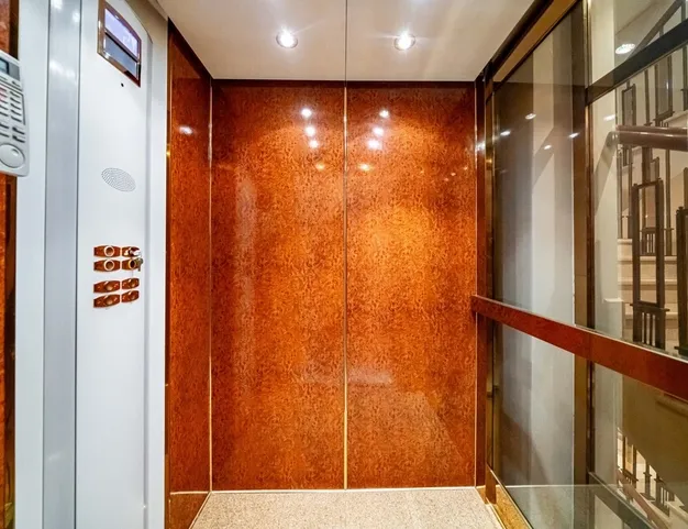 дом  в КП Раздоры, 5 км от МКАД