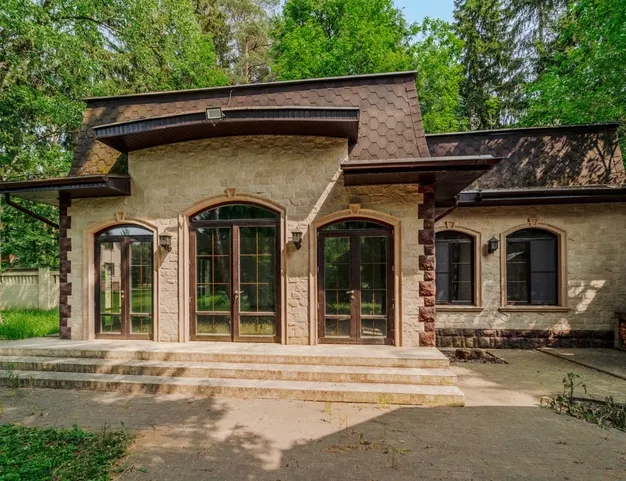 дом  в КП Поречье, 30 км от МКАД