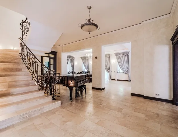 дом  в КП Поречье, 30 км от МКАД