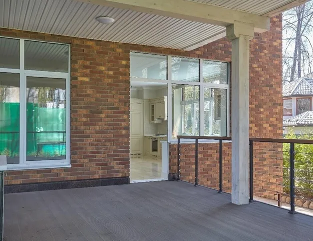 дом  в КП Серебряный Бор, 1 км от МКАД