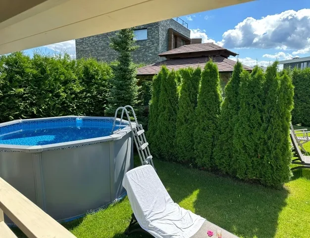 дом  в КП Новорижский, 19 км от МКАД