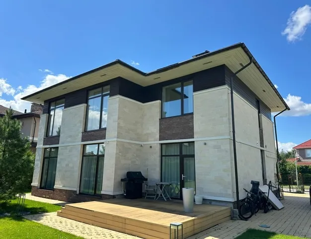 дом  в КП Новорижский, 19 км от МКАД