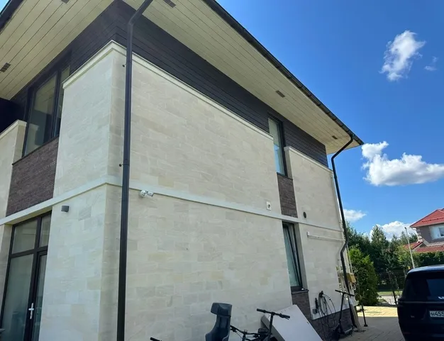 дом  в КП Новорижский, 19 км от МКАД