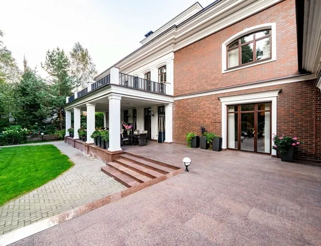 дом  в КП Стольное, 6 км от МКАД