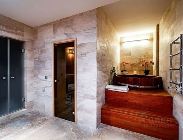 дом  в КП Стольное, 6 км от МКАД