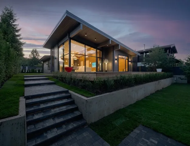 дом  в КП Солослово, 15 км от МКАД