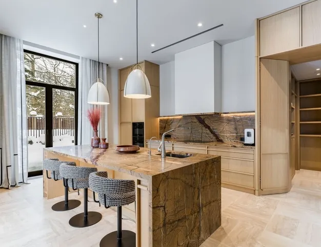 дом  в КП Тайм-2, 15 км от МКАД