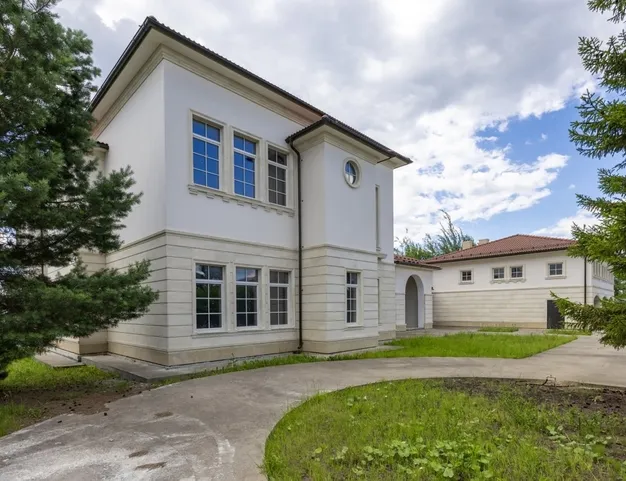 дом  в КП Миллениум Парк, 19 км от МКАД
