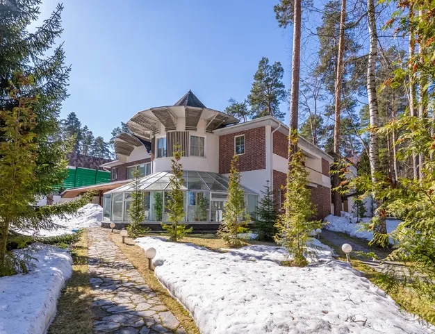 дом  в КП ДСК Лес, 6 км от МКАД