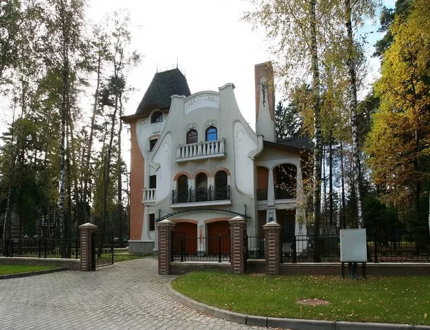 дом  в КП Довиль, 11 км от МКАД