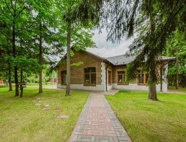 дом  в КП Зеленая Роща-1, 35 км от МКАД