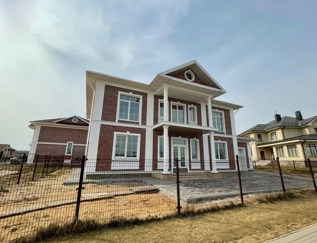 дом  в КП Новорижский, 19 км от МКАД