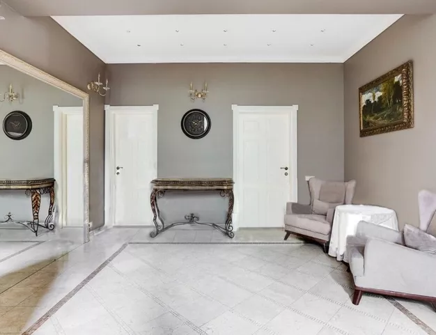 дом  в КП Резиденции Бенилюкс, 19 км от МКАД