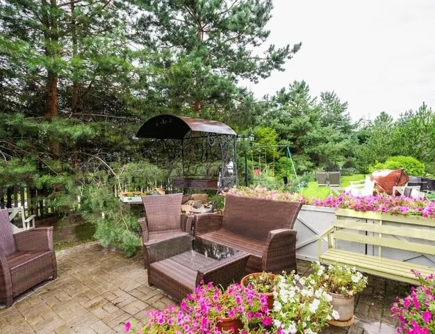 дом  в КП Резиденции Бенилюкс, 19 км от МКАД