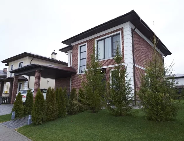 дом  в КП Павловы Озера, 14 км от МКАД