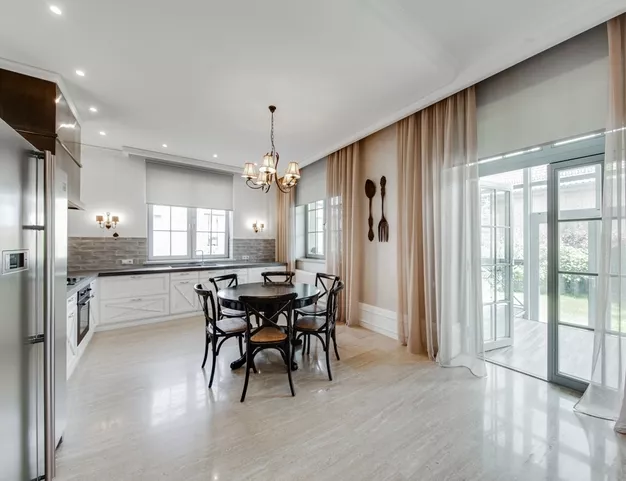 дом  в КП Новорижский, 19 км от МКАД