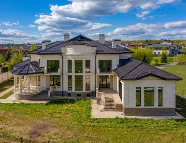 дом  в КП Антоновка, 10 км от МКАД