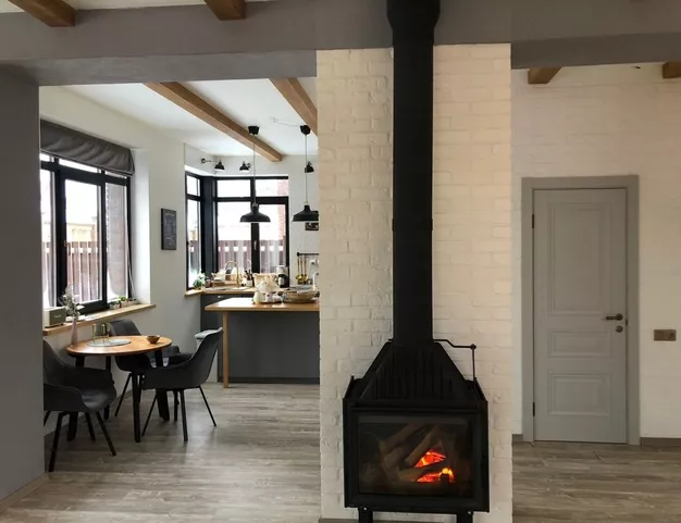 дом  в КП Александровка, 13 км от МКАД