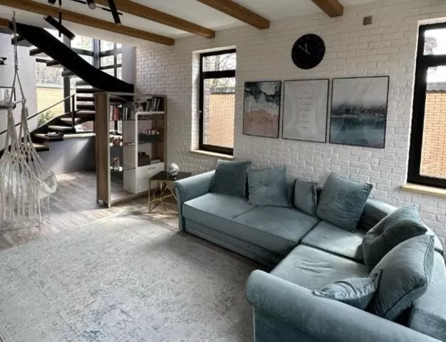 дом  в КП Александровка, 13 км от МКАД