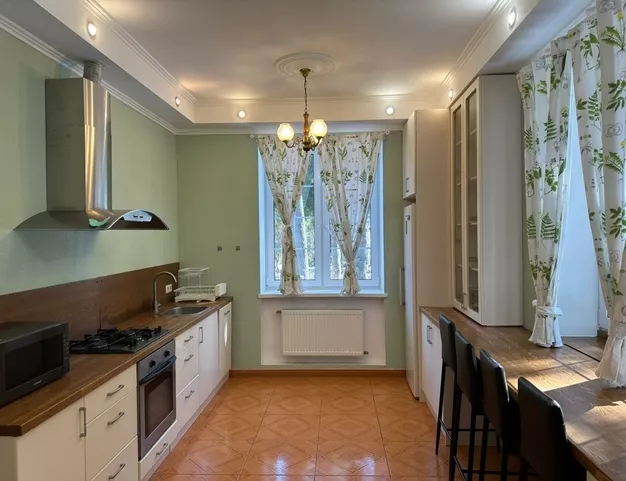 дом  в КП Шервуд, 20 км от МКАД