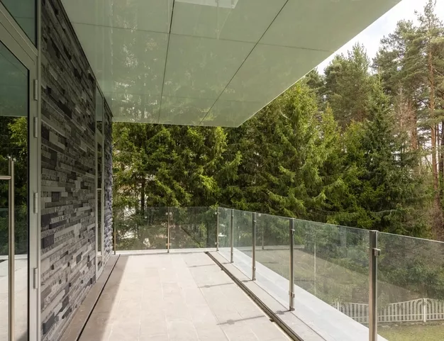 дом  в КП Резиденции Бенилюкс, 19 км от МКАД