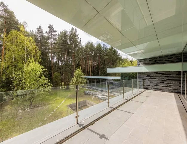 дом  в КП Резиденции Бенилюкс, 19 км от МКАД