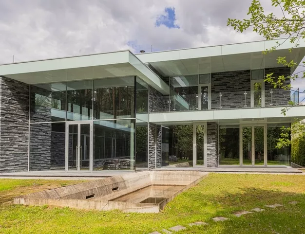 дом  в КП Резиденции Бенилюкс, 19 км от МКАД