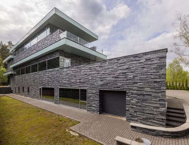 дом  в КП Резиденции Бенилюкс, 19 км от МКАД