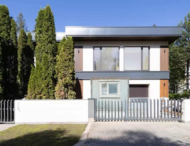 дом  в КП Николино, 23 км от МКАД