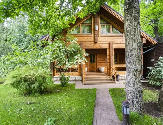 дом  в КП Загорье, 17 км от МКАД