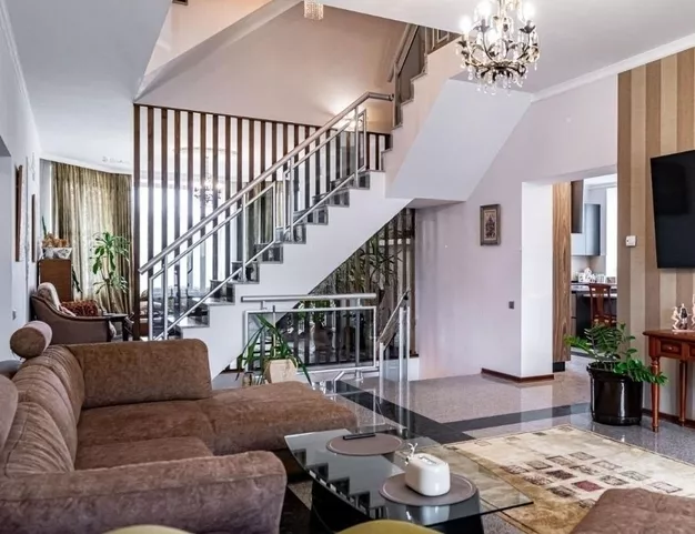 дом  в КП Шато Соверен, 16 км от МКАД