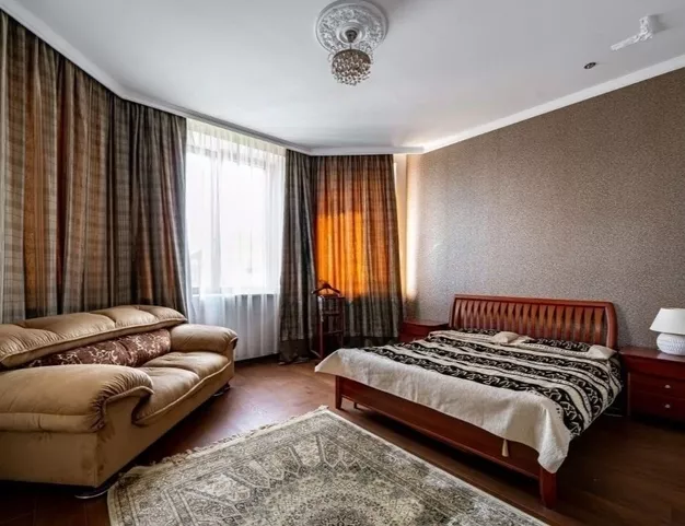 дом  в КП Шато Соверен, 16 км от МКАД