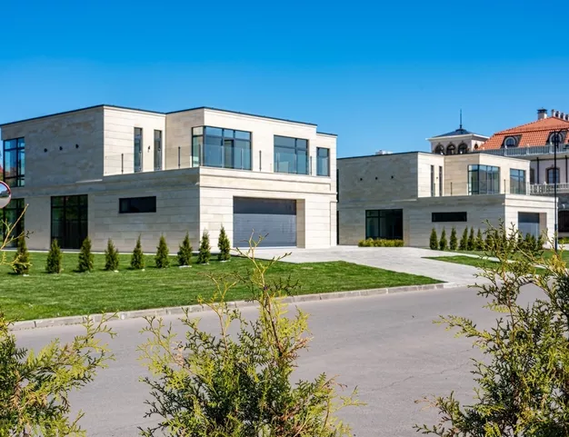 дом  в КП Маленькая Италия, 15 км от МКАД