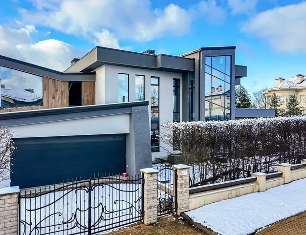 дом  в КП Миллениум Парк, 19 км от МКАД