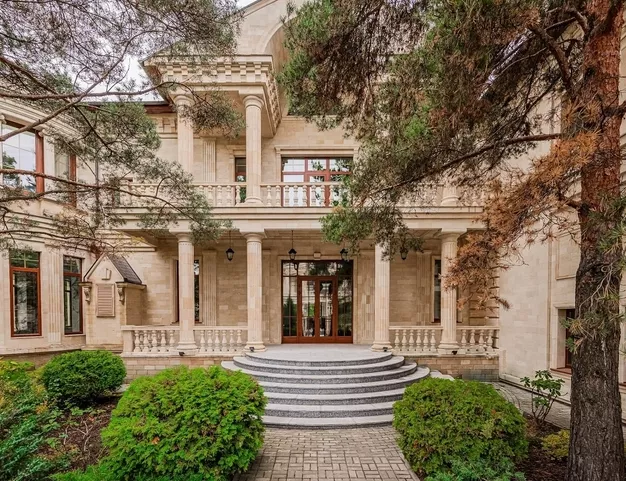 дом  в КП Усадьбы Архангельское, 10 км от МКАД