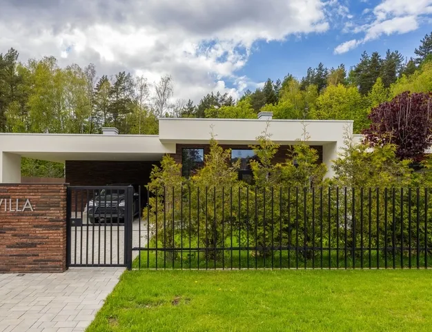 дом  в КП Зайцево, 20 км от МКАД