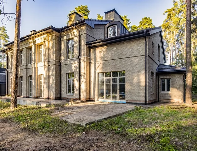 дом  в КП Жуковка-2, 8 км от МКАД