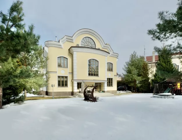 дом  в КП Новахово, 14 км от МКАД