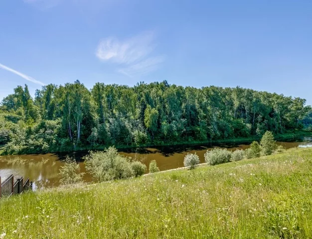 дом  в КП Березки, 17 км от МКАД
