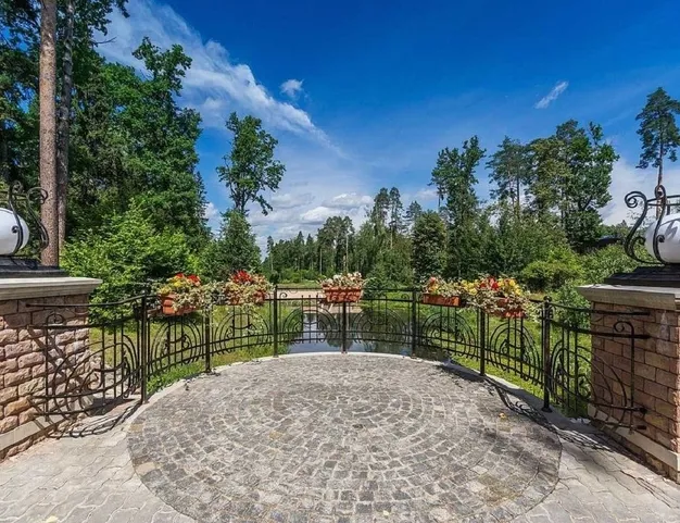 участок  в КП Ландшафт, 9 км от МКАД