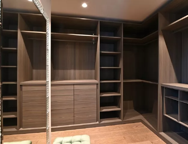 дом  в КП Резиденции Бенилюкс, 19 км от МКАД