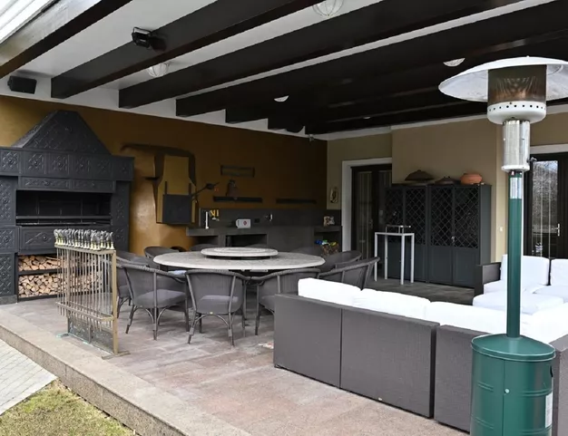 дом  в КП Резиденции Бенилюкс, 19 км от МКАД