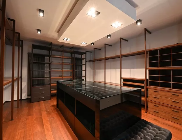 дом  в КП Резиденции Бенилюкс, 19 км от МКАД