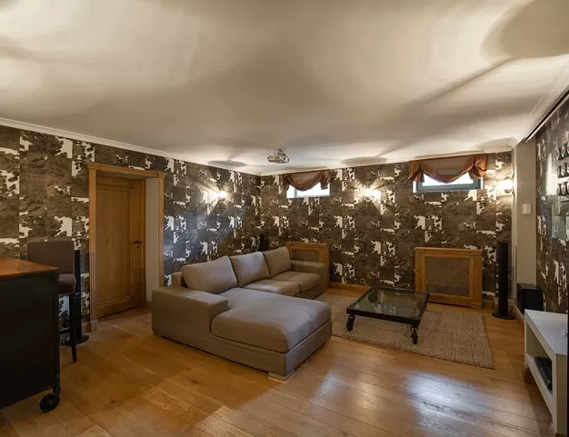 дом  в КП Новь, 6 км от МКАД